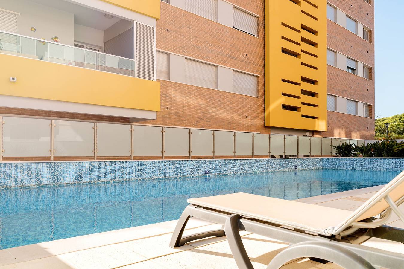 Apartamento entero, T1 Varandas Forte Piscina Ar cond. Garagem in Quarteira, Distrito de Faro