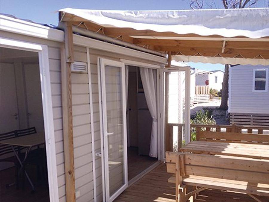 Camping Le Petit Mousse - Mobilhome 4 personnes - Mobil-home | Comfort Xl | 2 Ch. | 4 Pers. | Terrasse surélevée | Clim. in Vias Plage, Vias