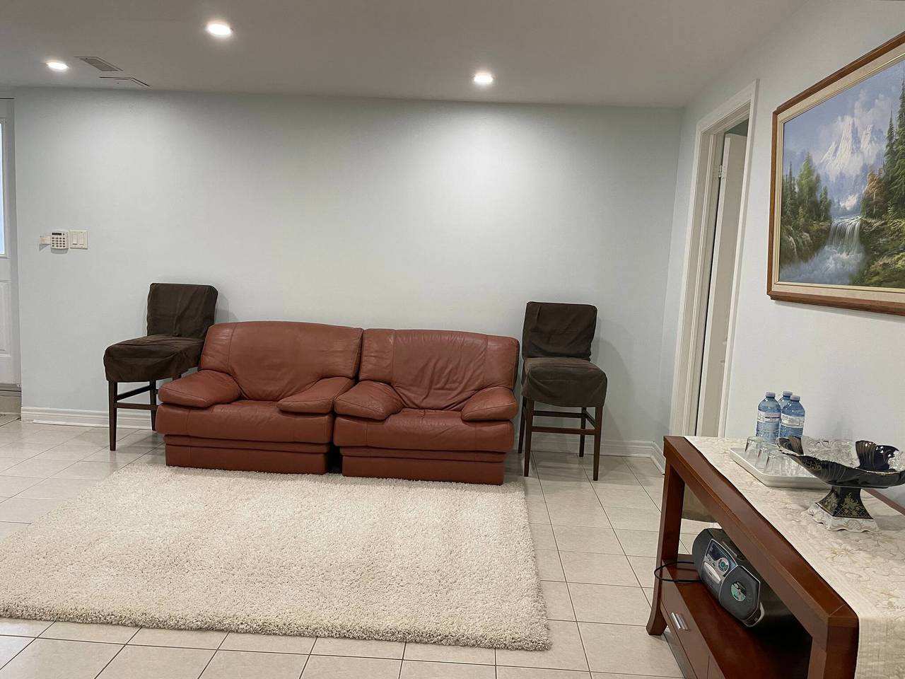 Suite privada completa Entrada independiente Estacionamiento gratuito in Richmond Hill, Lago Ontario (Kanada)