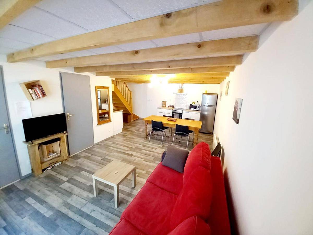 One-Bedroom House in Oloron-Sainte-Marie, Béarn
