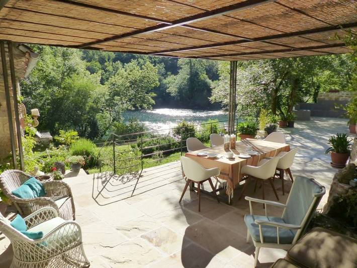 Location de vacances pour 2 personnes, avec vue sur le lac ainsi que vue et jardin à Calès (Midi-Pyrénées) - 4