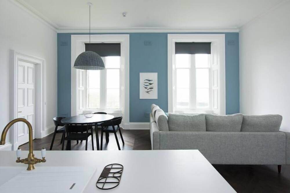 Ein lews Schloss, das 4 Gäste in 0 Schlafzimmern schläft in Lewis and Harris, Äußere Hebriden