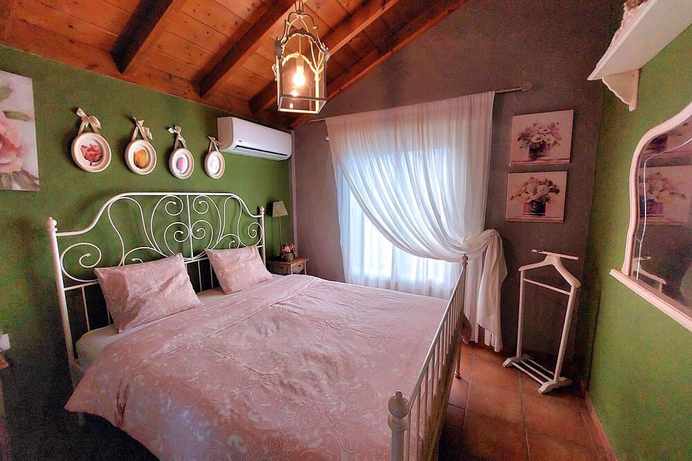 Casa El Topo, panoramic views, fireplace and barbecue in Puntagorda, La Palma in Puntagorda, La Palma North