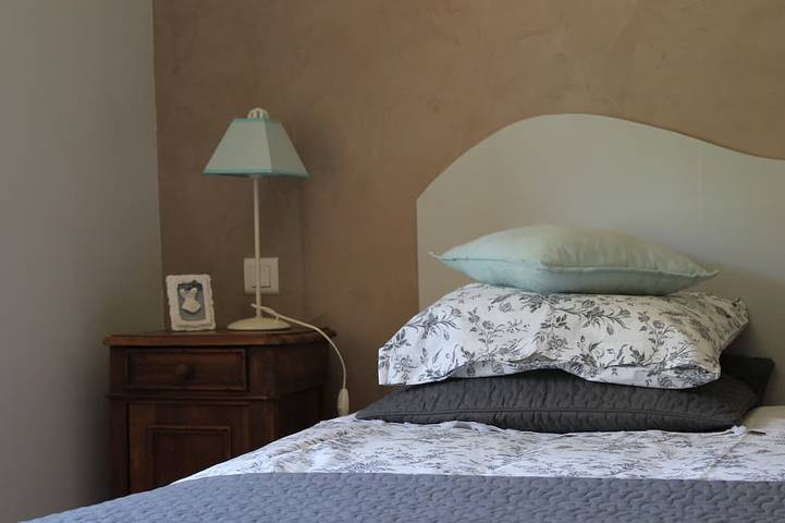 Location de vacances pour 8 personnes, avec jacuzzi et jardin à Jayac - 2