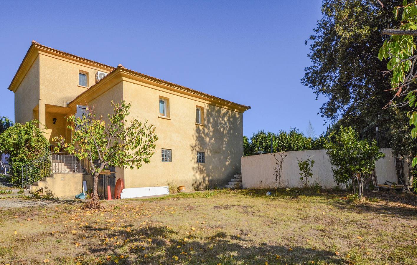 Encantador apartamento con piscina y terraza, a 2,5 km de Borgo in Borgo, Región de Bastia