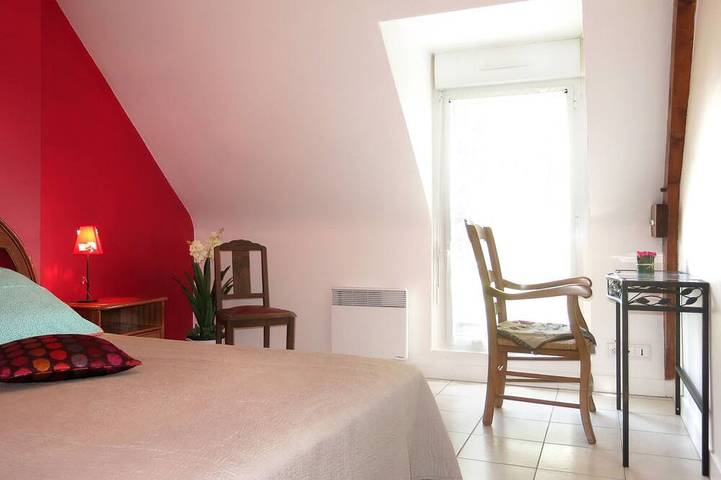 Location de vacances pour 6 personnes, avec jardin à Le Tronchet - 4