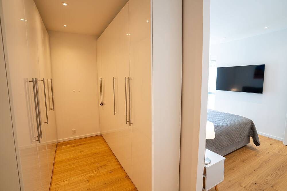 Apartamento entero, Neu Luxuswohnung in Waldrandlage Nähe Köln Messe! in Leverkusen, Condado del Monte