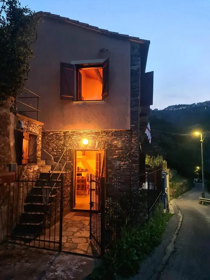 Casa vacanza per 4 persone, con giardino e panorama, con animali domestici - 1