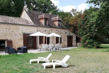 Gîte pour 4 personnes, avec jardin et terrasse dans Beaumontois en Périgord