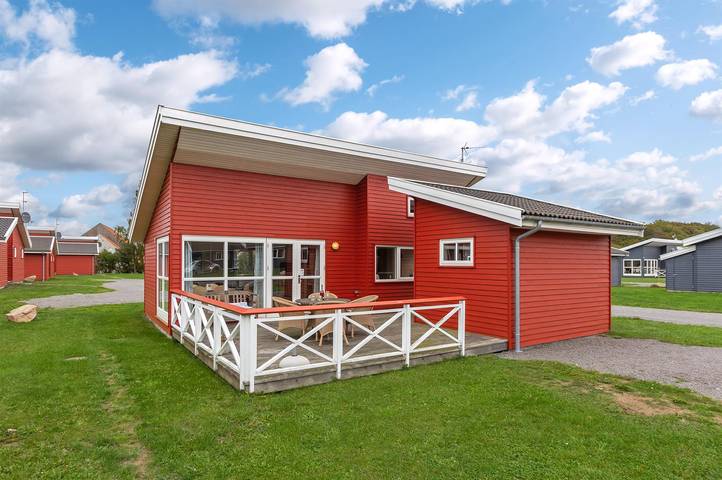 Feriehus for 4 personer, med terrasse - 1
