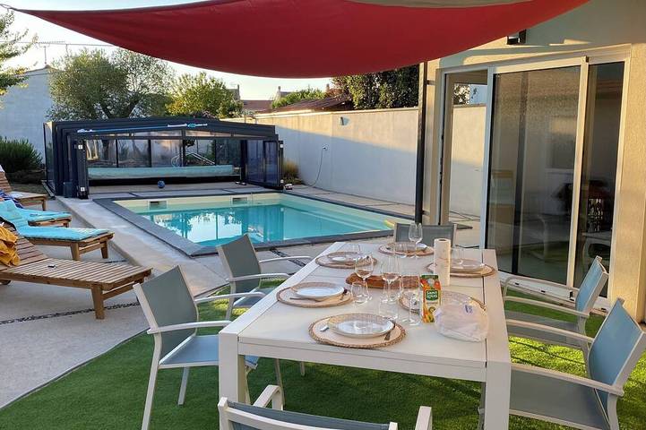 Holiday home for 10 people, with hot tub and pool - 1
