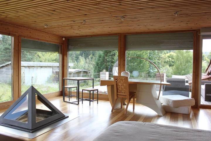 Chambre d’hôte pour 2 personnes, avec vue ainsi que vue sur le lac et terrasse en Haute-Loire - 3