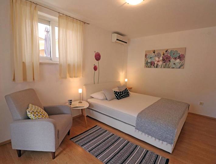 Maison d’hôte pour 2 personnes, avec jardin ainsi que vue et terrasse en Korcula - 2