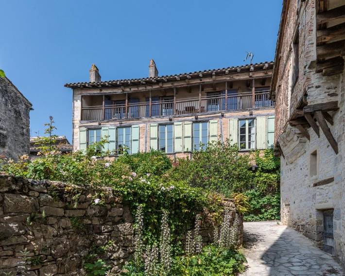 Chambre d’hôte pour 2 personnes, avec jardin ainsi que piscine et vue, animaux acceptés à Puycelsi - 2