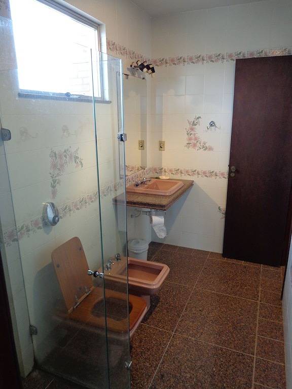 Ganze Wohnung, Duplex Penthouse, 350 m², 2 Blocks Strand, privater Grill, Wi-Fi Free in Praia do Forte Cabo Frio, Rio de Janeiro (Bundesstaat)