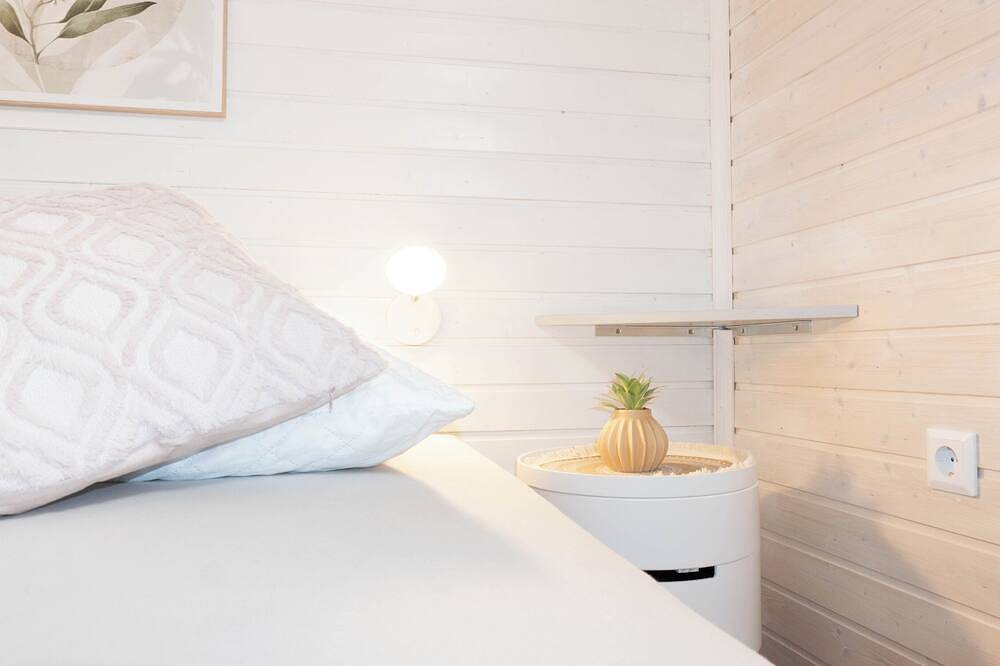 Gemütliches Ferienhaus mit Whirlpool und Sauna im Seepark von Kirchheim in Kirchheim, Knüllgebirge