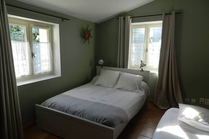 Location de vacances pour 10 personnes, avec jardin à Chantemerle-lès-Grignan - 4