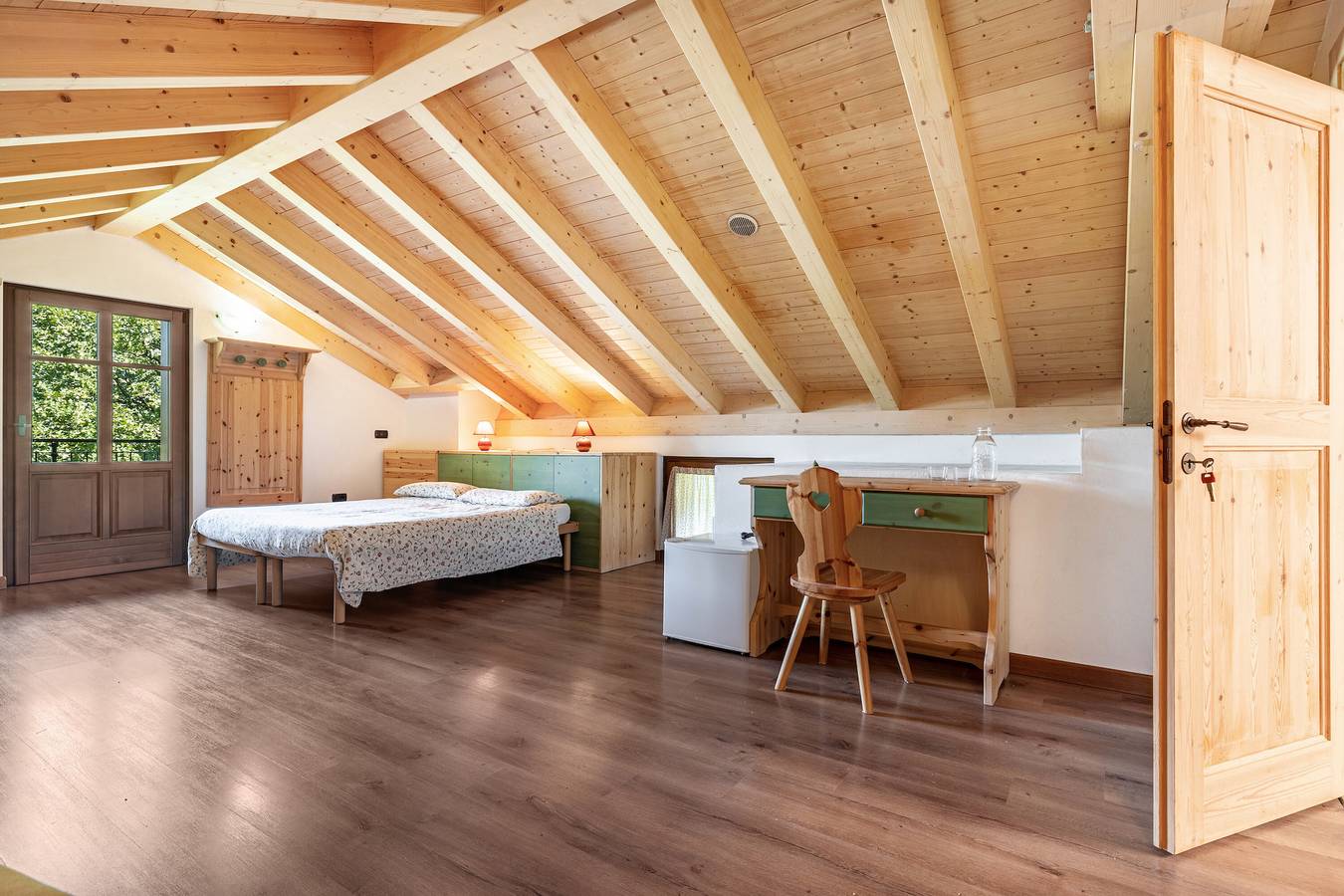 Chambre 'Camera Quadrupla' avec vue sur les montagnes, jardin commun et balcon in Ala ( Trentino), Trentino