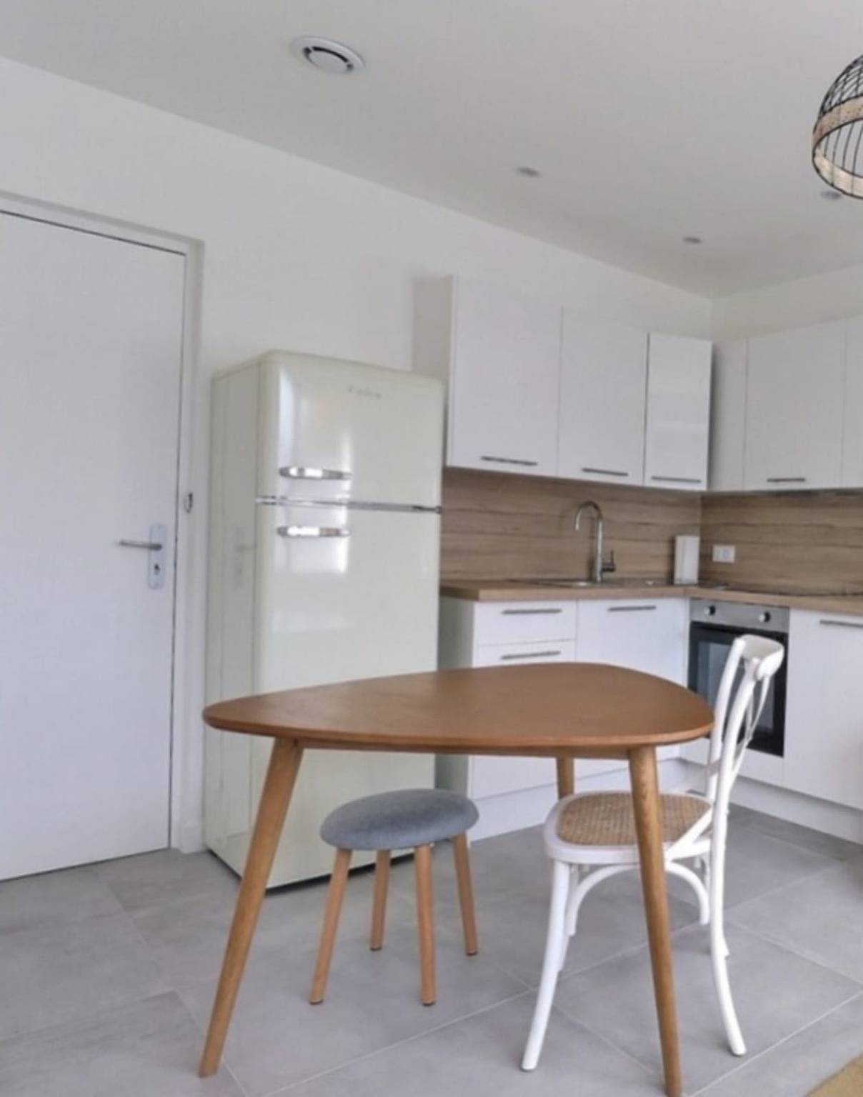 Apartamento entero, Les Mimosas - T2 Ground Floor Apartment - Villeurbanne. in Villeurbanne, Ródano