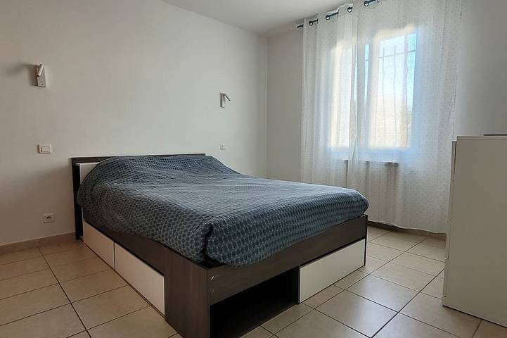 Location de vacances pour 8 personnes, avec jardin, animaux acceptés à Châteauneuf-de-Gadagne - 2