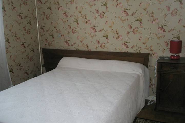 Location de vacances pour 12 personnes, avec jardin et terrasse, animaux acceptés à Saint-Privat (Ardèche) - 4