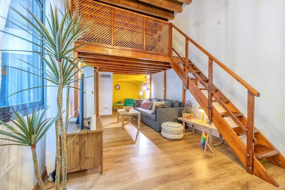 Entire apartment, Charming Duplex Apartment in Corredera Center in Distrito Centro (Córdoba), Cordoba
