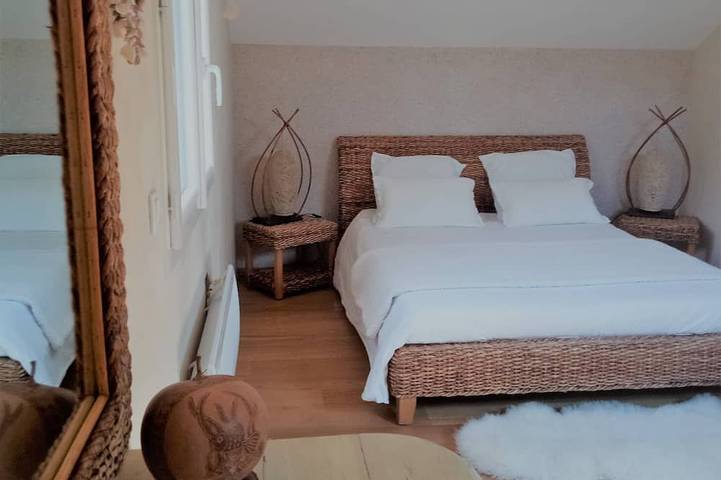 En la orilla este del lago de Annecy 180m² en el corazón de un entorno excepcional in Talloires-Montmin, Región de Annecy