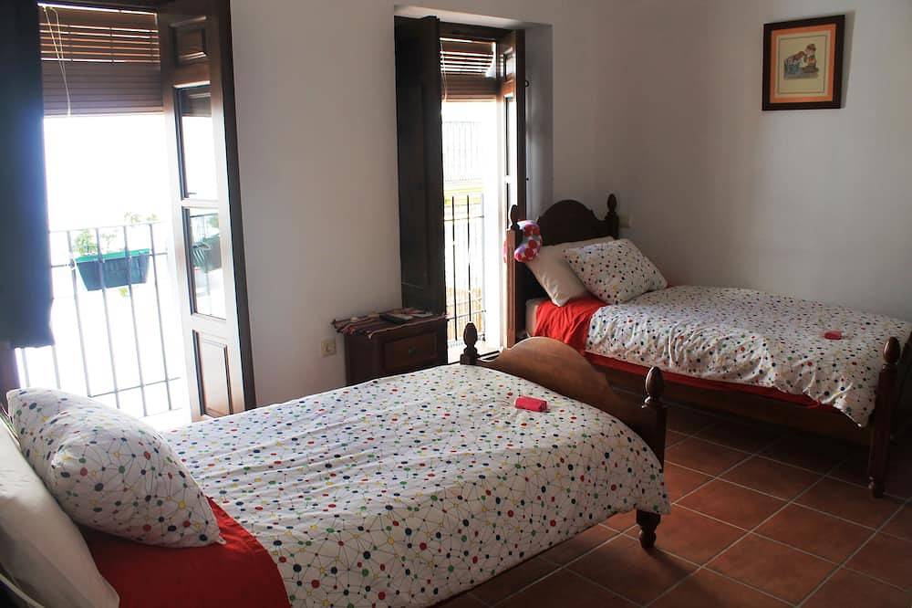 Beautiful restored house in central Alora with spectacular views from private in Álora, Málaga Province