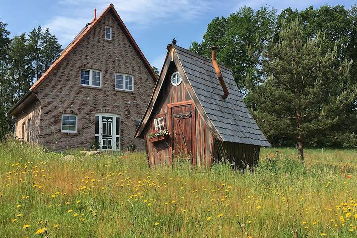 Ferienhaus für 4 Personen, mit Sauna und Garten in Bispingen