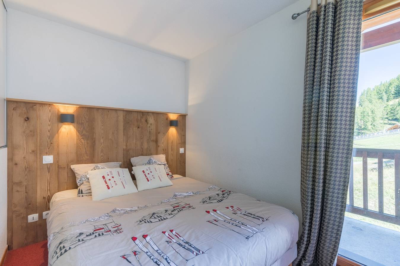 Ganze Wohnung, Ferienwohnung für 5 Personen mit Pool in Les Orres, Nationalpark Écrins