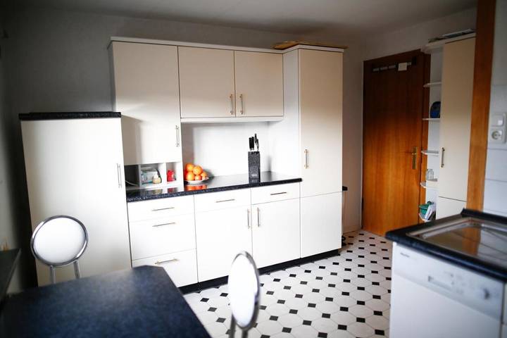 Ferienwohnung für 6 Personen, mit Garten und Ausblick in Unterwellenborn - 4