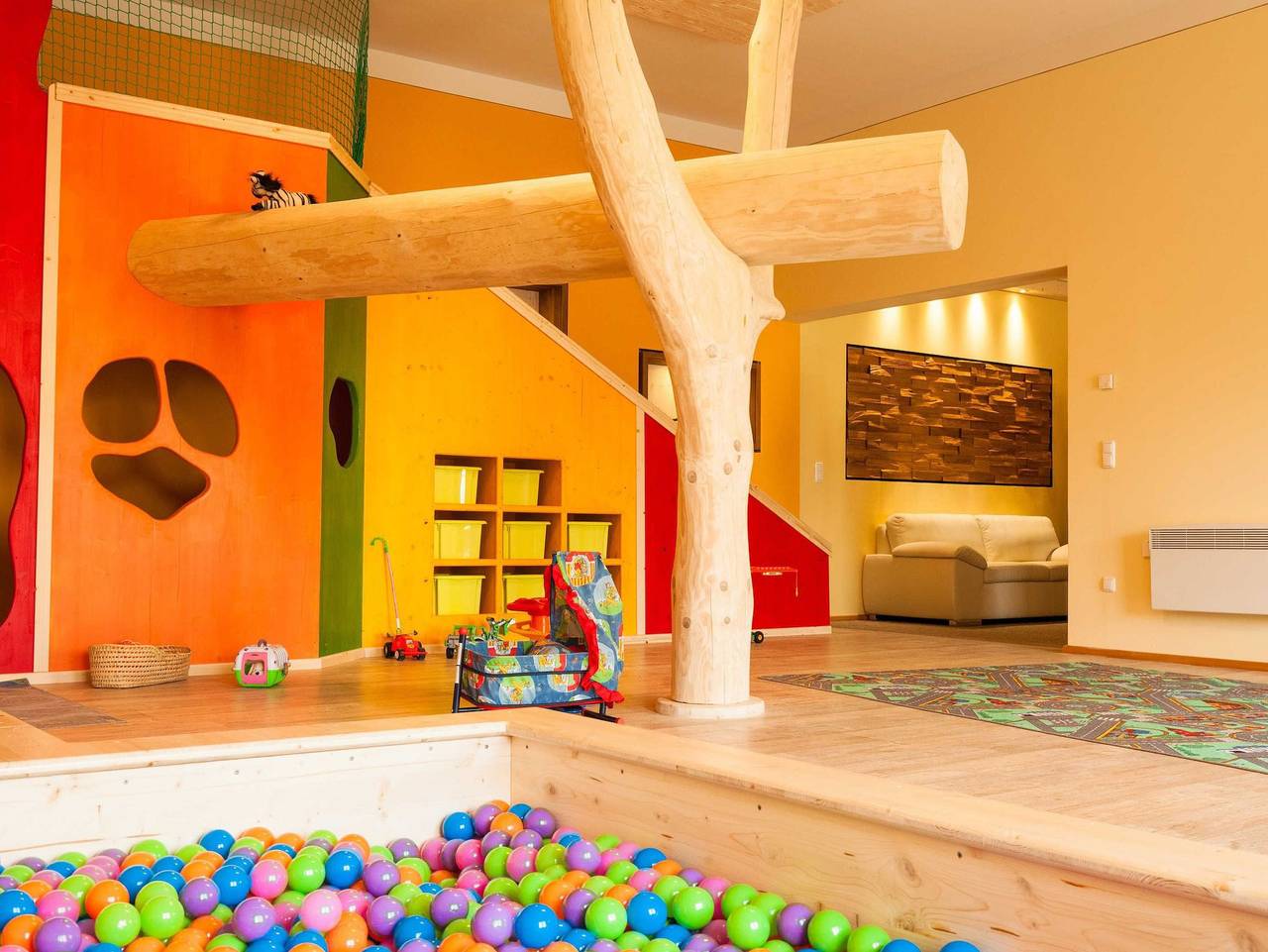 Ganze Ferienwohnung, Familien-Ferien-Wohnung by Holzbau Keller - Dachgeschosswohnung Claudia in Scheßlitz, Oberfranken