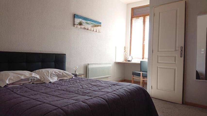 Hôtel pour 2 personnes, avec terrasse, animaux acceptés à Latresne - 2