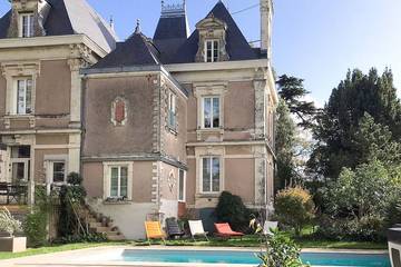 Gîte pour 2 personnes, avec jardin et piscine à Faye-d'Anjou