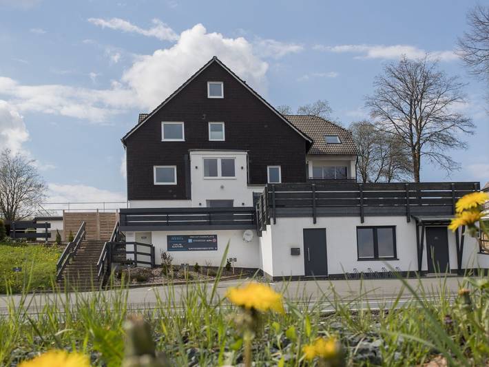 Ferienwohnung für 2 Personen, mit Balkon in Neuastenberg