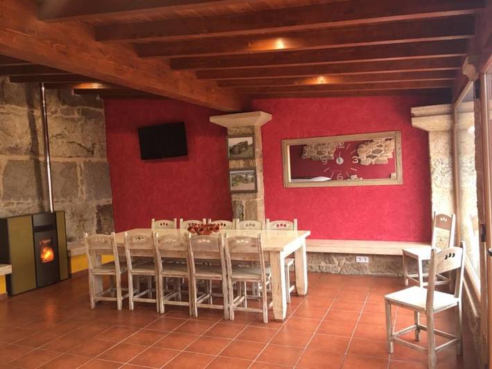 House - 4 Bedrooms with Pool - 4093 in A Estrada, Province de Pontevedra