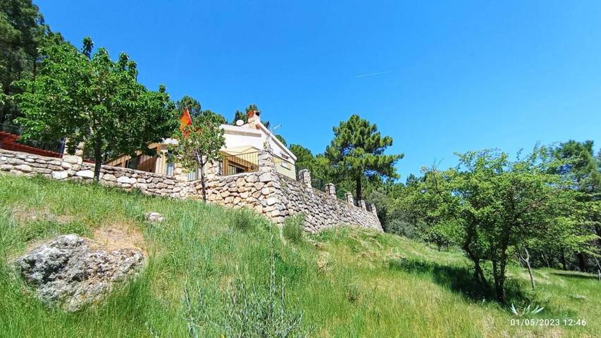 Casa rural para 10 personas, con piscina además de jardín y vistas en Sierras del Segura - 4