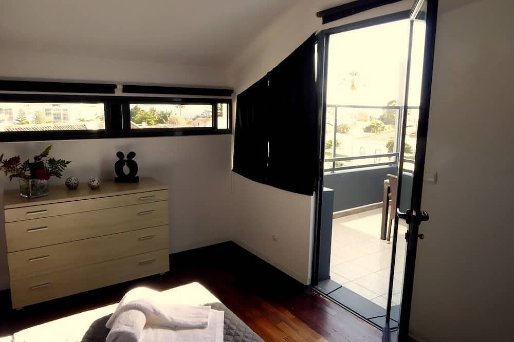 Entire apartment, 2Stay - A2 Local Accommodation with swimming pool in São Miguel Island, Ponta Delgada