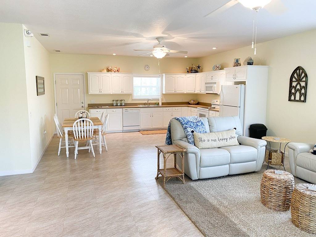 Bay View House on the Forgotten Coast! in Cape San Blas