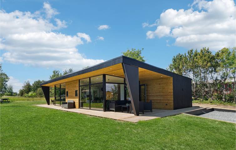 Ferieudlejning for 6 personer, med have og terrasse, husdyr tilladt i Roskilde Fjord