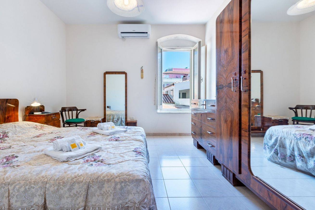 Apartamento entero, Guesthost - Tabarka's House in Carloforte, Provincia de Carbonia-Iglesias