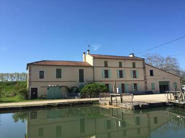 Cottage pour 2 personnes, avec jardin ainsi que terrasse et vue dans Valence d'Agen
