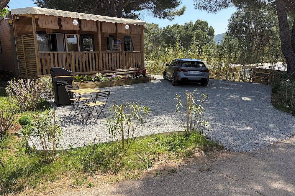 Mobil-home cosy 3ch ,piscine in La Crau, Côte méditerranéenne (France)