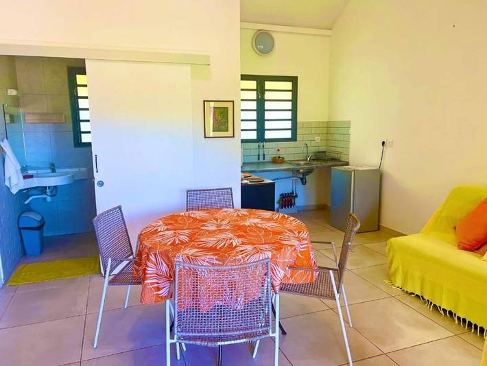 Gîte pour 4 personnes, avec terrasse ainsi que jacuzzi et piscine, adapté aux familles à Manapy les Bains - 2