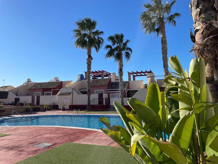 Location de vacances pour 4 personnes, avec piscine et jardin dans Camposol - 2