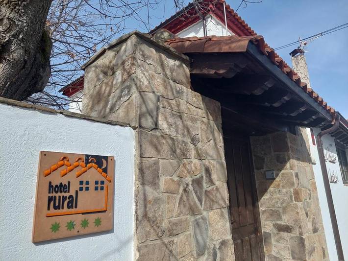 Casa de huéspuedes para 2 personas, con Balcón y Terraza además de Jardín y Vistas en El Valle (Soria)
