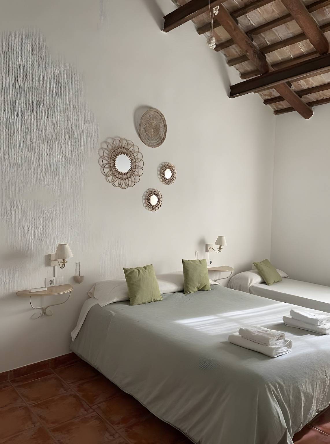 Landhaus 'Bahia' mit Gemeinschaftspool, Wlan und Klimaanlage in Terres de l'Ebre, Delta de l'Ebre