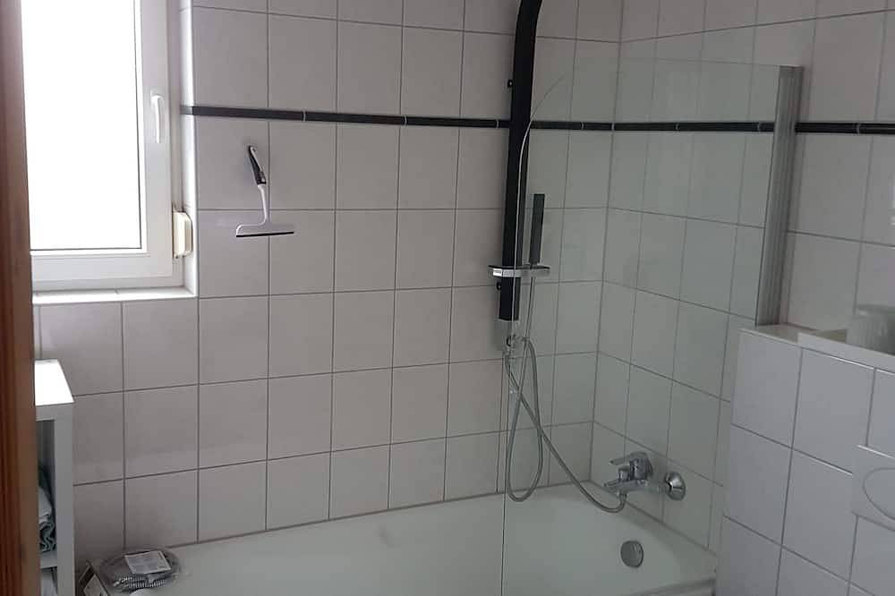 Ganze Wohnung, Ferienwohnung Wohnen auf Zeit am Baldeneysee 45239 Essen 4 Personen Top in Baldeneysee, Essen