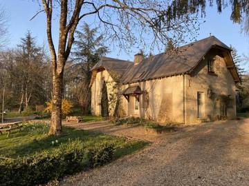 Gîte pour 6 personnes, avec jardin à Souvigny-de-Touraine