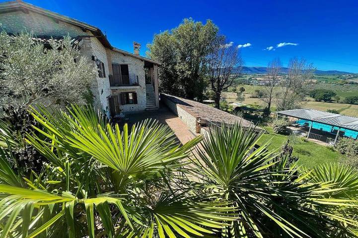 Villa for 24 people, with balcony and garden - 1